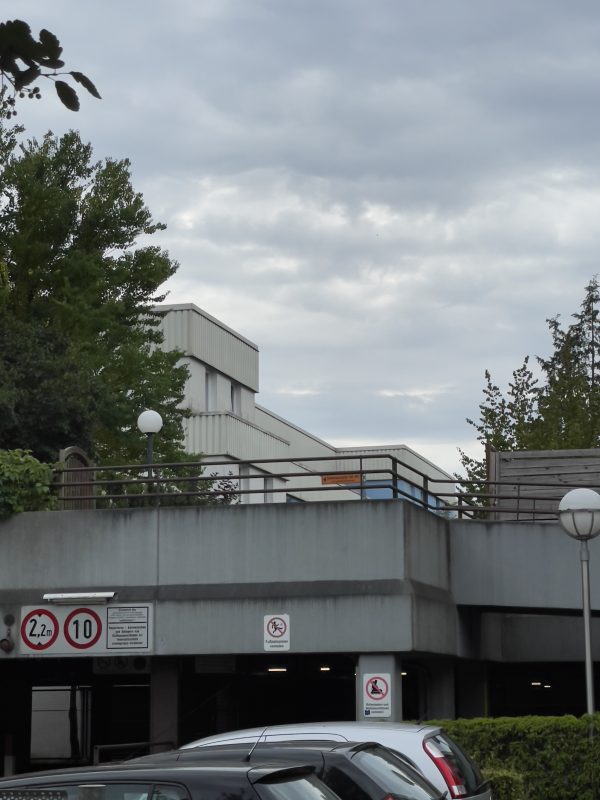 At age 19, I smear my daily dose of cocaine on my gums and am very careful to keep my teeth healthy