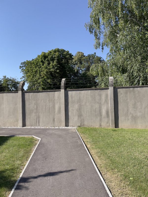 At age 22, together with my girlfriend, I prepare our escape from prison