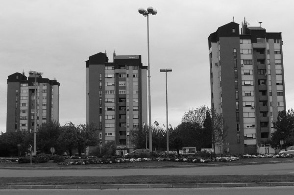 Seit meinem 25 Lebensjahr unterstützt mein alleinstehender Vater mich im Drogenhandel und ich sorge für seinen Lebensunterhalt