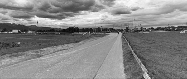 Mit 23 Jahren wird mein Freund aus der Haft entlassen und wir fliehen vor meiner Verurteilung nach Deutschland