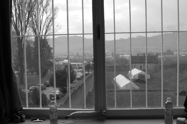 Mit 40 Jahren sitze ich meine Gefängnisstrafe ab, leide an Hepatitis C, bin drogenfrei und werde Kick durch Familienglück ersetzen